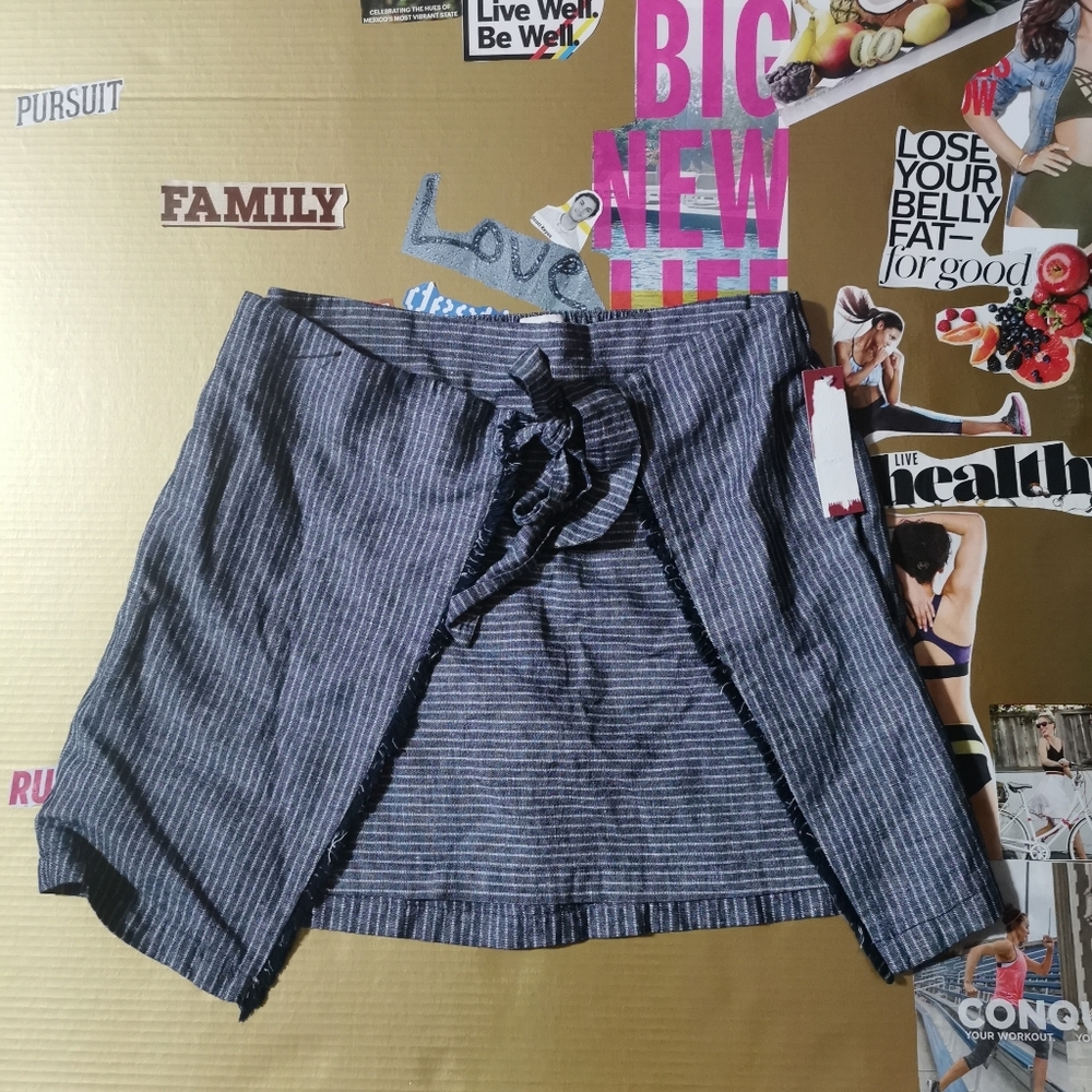 Mero a striped skirt